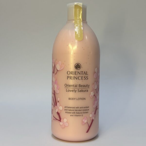 Body Lotion ( Lovely Sakura )
