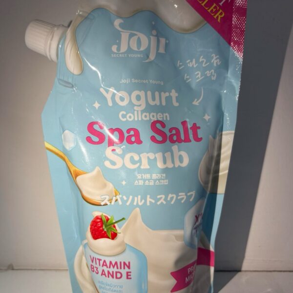 Scrub ( Strawberry Yogurt )