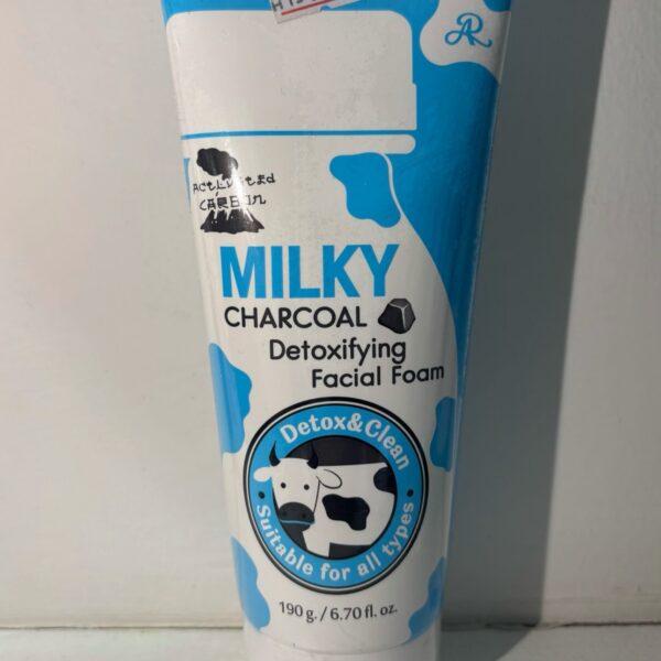 Facial Foam ( Charcoal Detoxifying )